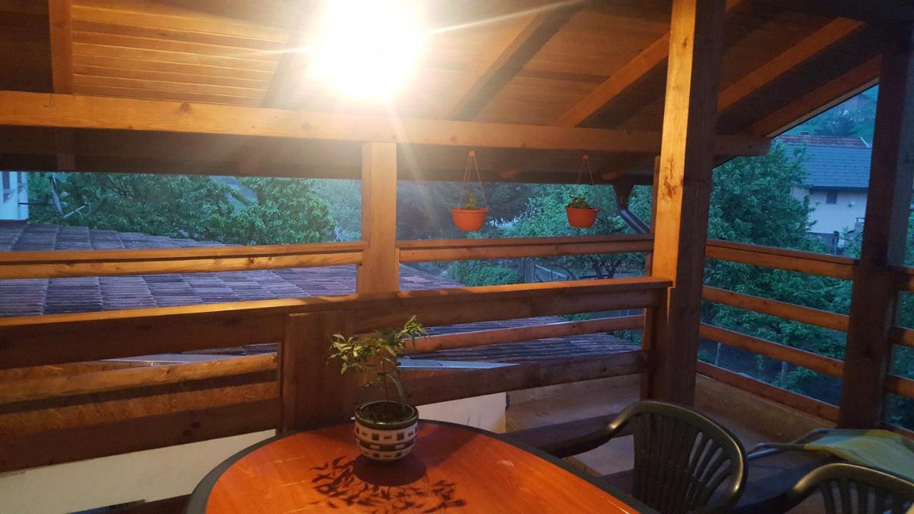 Studio Apartman SAJRA Kulen Vakuf Esterno foto
