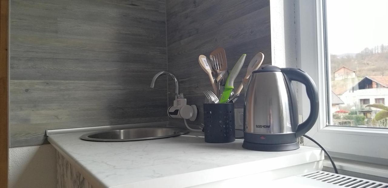 Studio Apartman SAJRA Kulen Vakuf Esterno foto